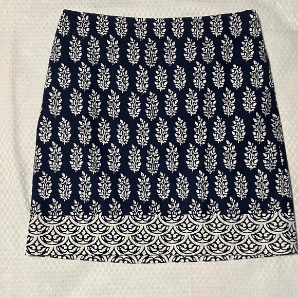 Talbots Dresses & Skirts - Talbots NWT Petite Navy and White Skirt 6P NEW PRICE!